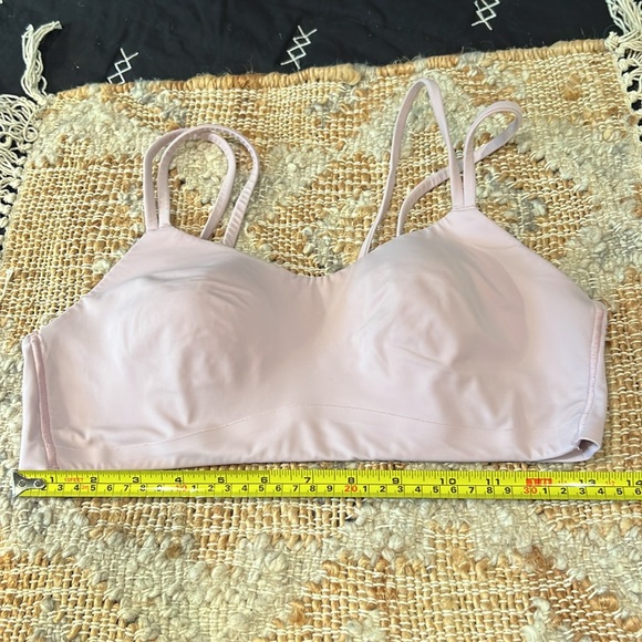 Women's Lululemon ~
Like a Cloud Sports Bra Light Support ~ Vitapink - Picture 4 of 17